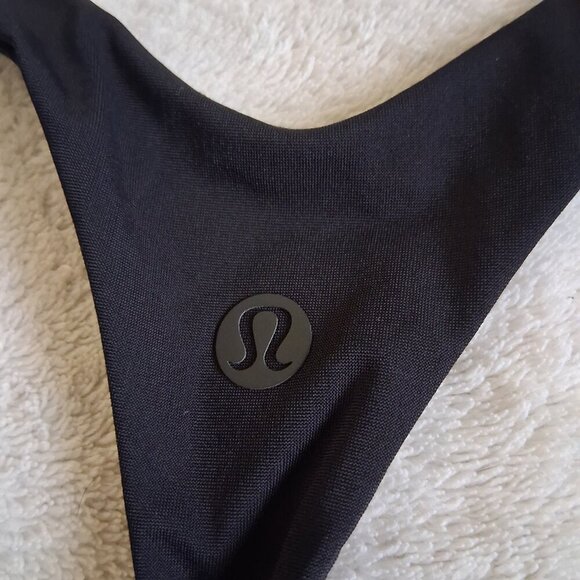 Lululemon Women's Size 8 Black Uncharted Waters Bikini Swimsuit Top *TOP ONLY* - Picture 5 of 9